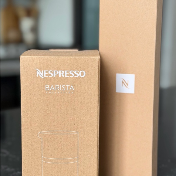 Nespresso Stackable Serving Set & Barista Towel - Picture 3 of 4